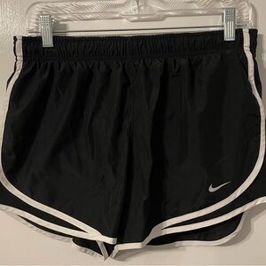 Nike Women's Dry Tempo Shorts - Large